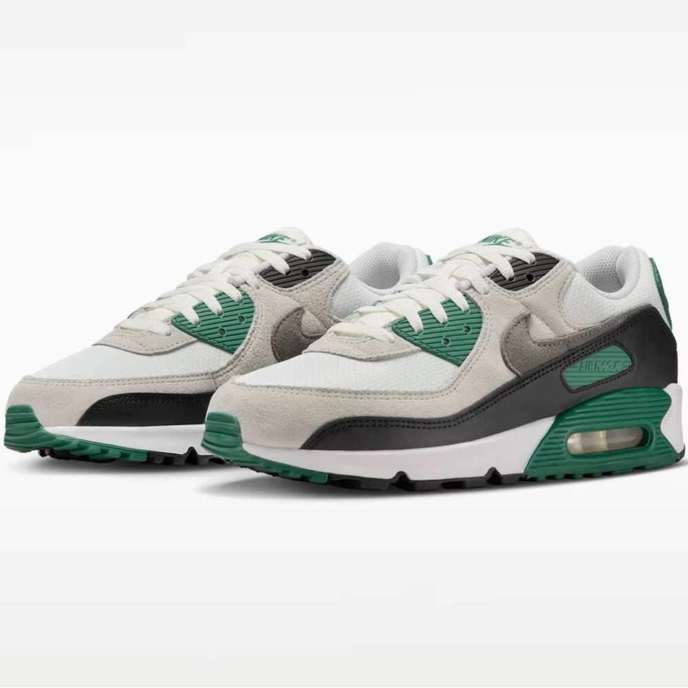 Nike Air Max Sneakers - EverGreen Aura 6 women or 5 Youth